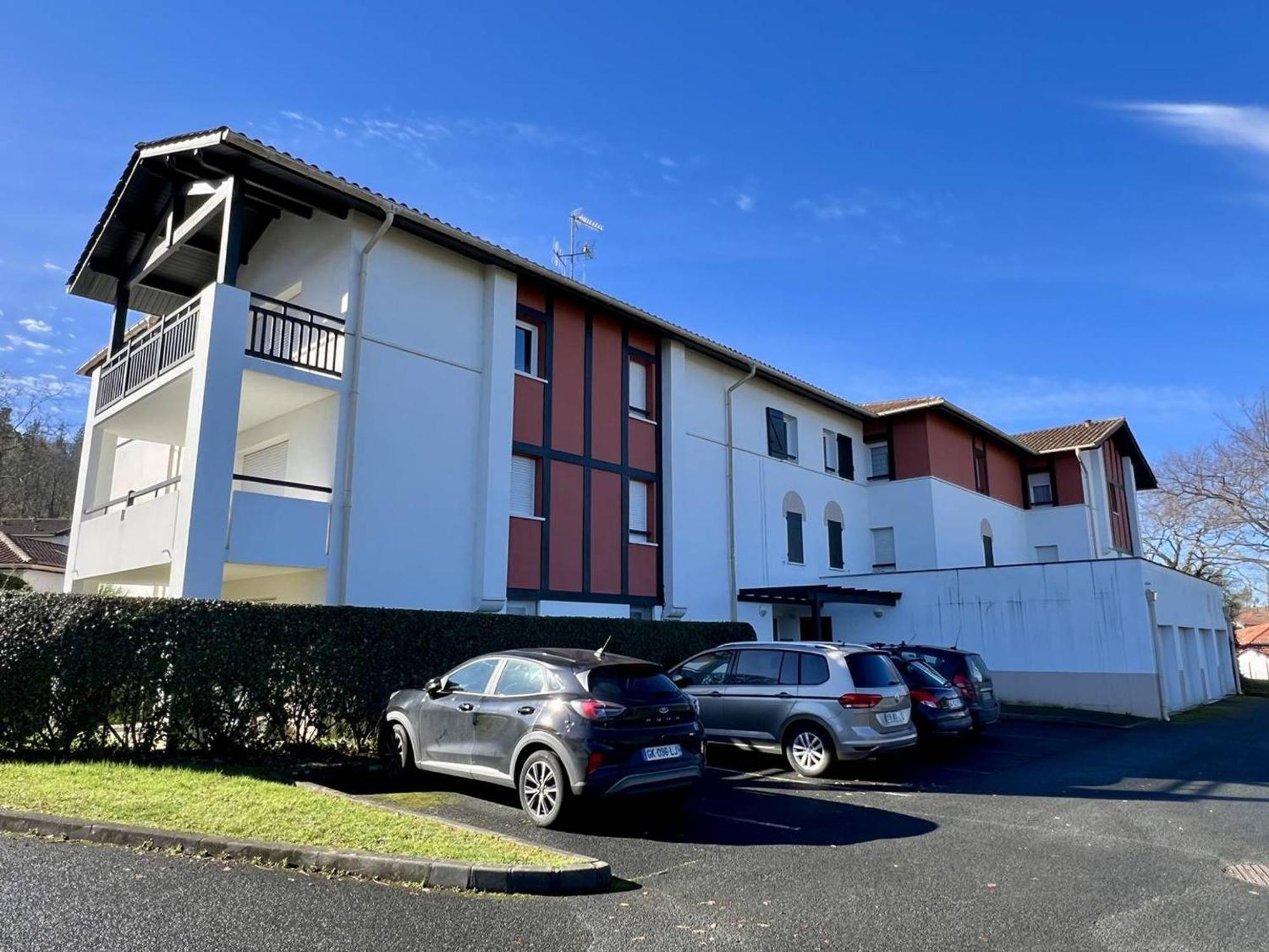 Appartement T2 Confortable Avec Terrasse, Proche Centre Ville Et Thermes, Cambo-Les-Bains - Fr-1-495-30 Cambo-les-Bains Exterior foto